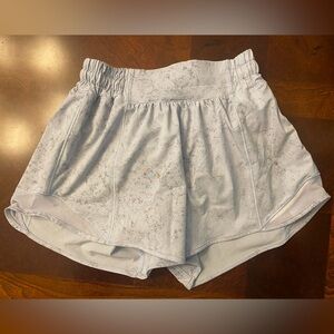 Lululemon Hotty Hot Low-Rise Short 4”